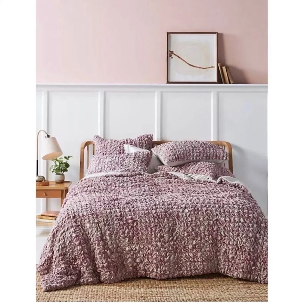 Anthropologie Textured Blythe Quilt Size Queen NWT
